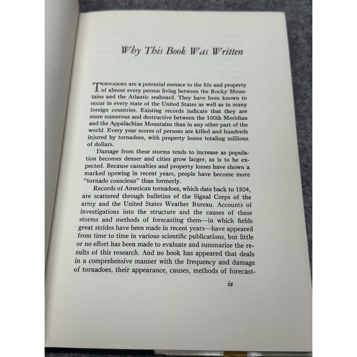 Tornadoes of the United States Snowden D Flora 1973 HC DJ Weather History