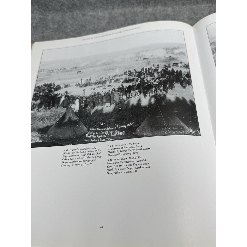 2000 North American Indians in Early Photographs Fleming Luskey Hardcover DJ