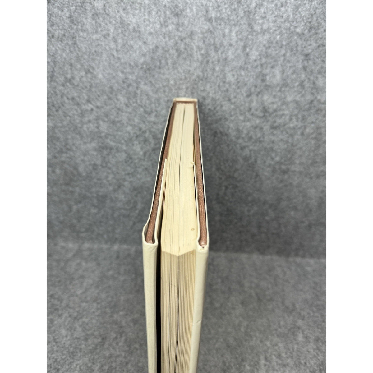 1974 The West of Buffalo Bill Frontier Art Indian Crafts Hardcover DJ Abrams