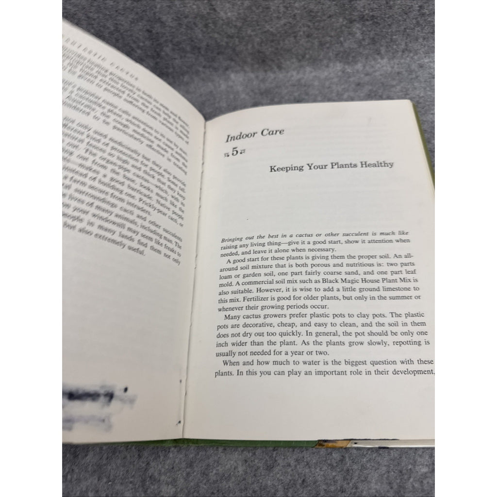 The Fantastic Cactus, Indoors and in Nature by Edith Raskin - Hardcover