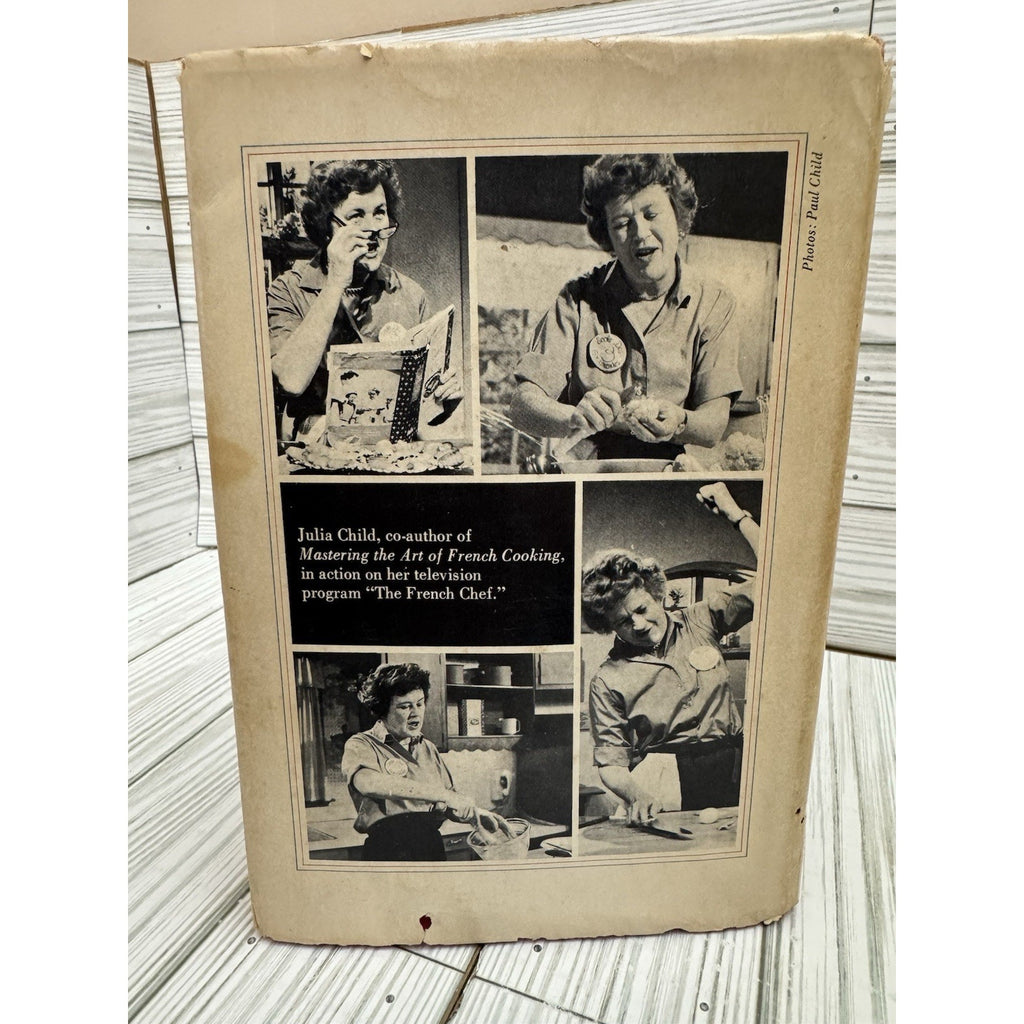 The French Chef Cookbook Julia Child HC 1960s Knopf BCE w/DJ