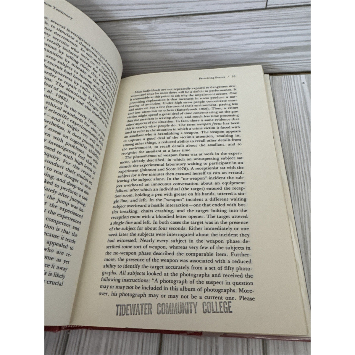 EYEWITNESS TESTIMONY: WITH A NEW PREFACE BY THE AUTHOR By Elizabeth F. Loftus