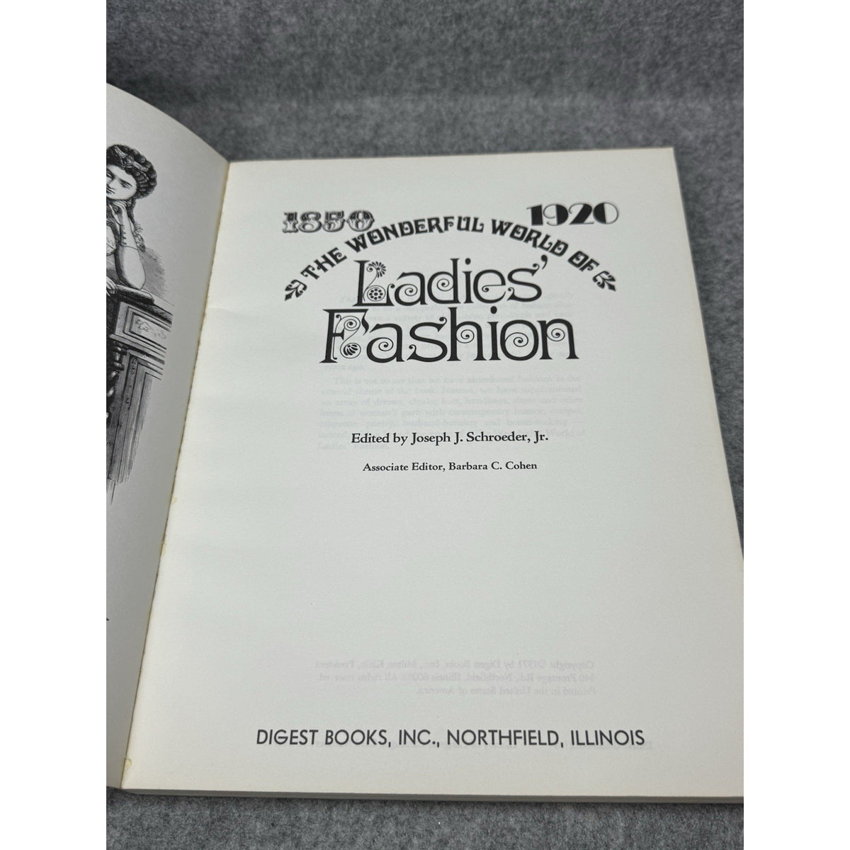 1971 The Wonderful World of Ladies Fashion 1850-1920 Illustrated Costume