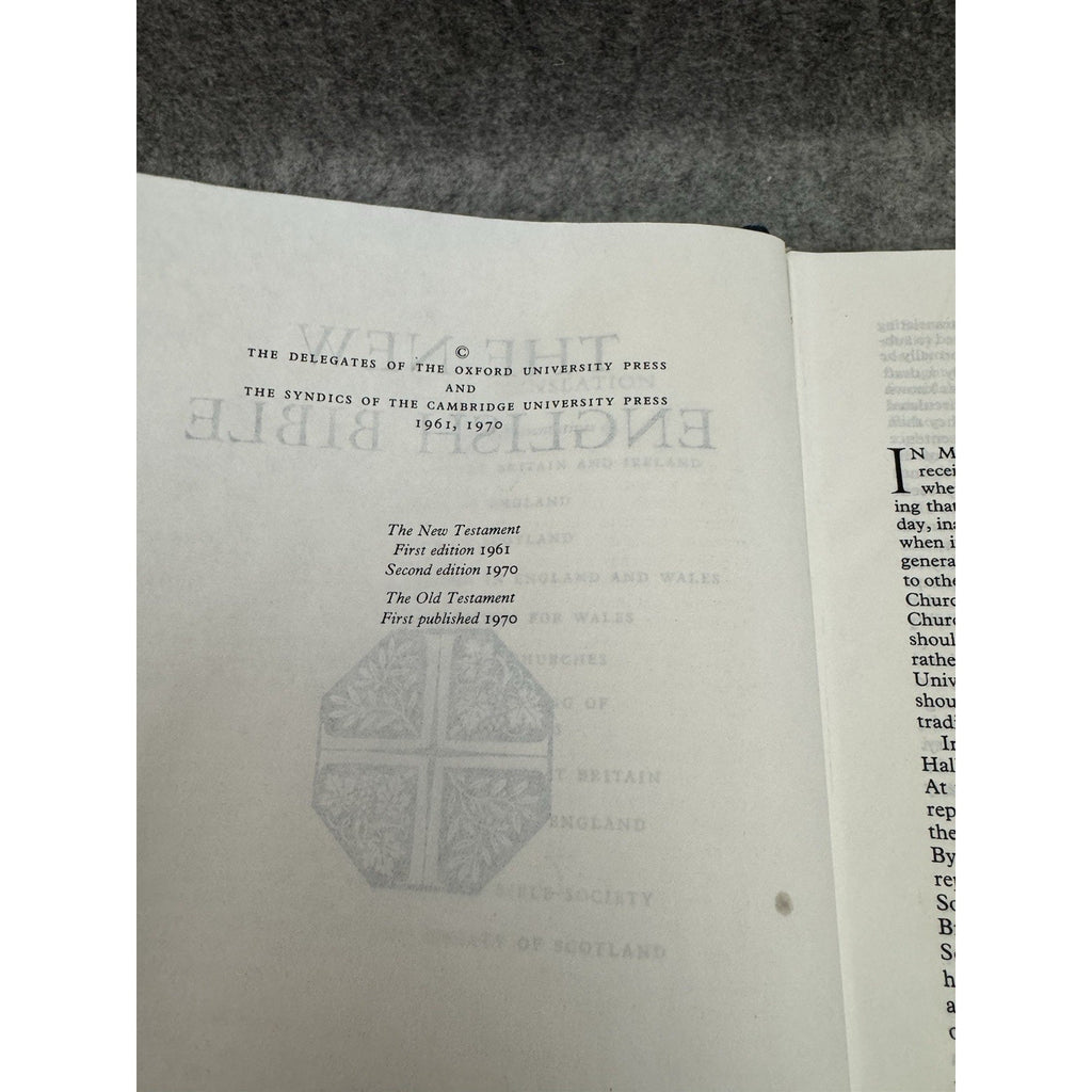 The New English Bible Oxford Cambridge Press 1970 Hardcover Complete