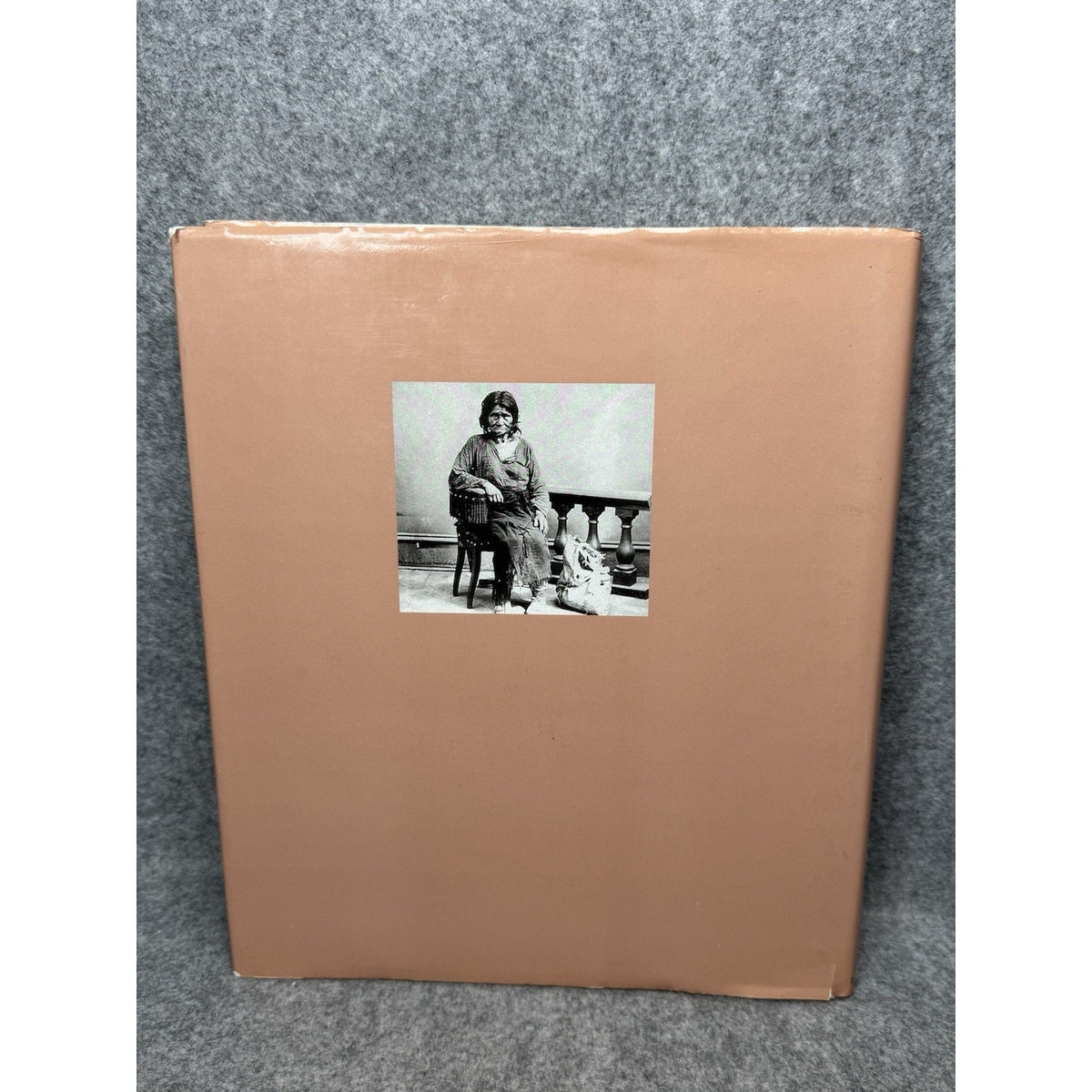 2000 North American Indians in Early Photographs Fleming Luskey Hardcover DJ