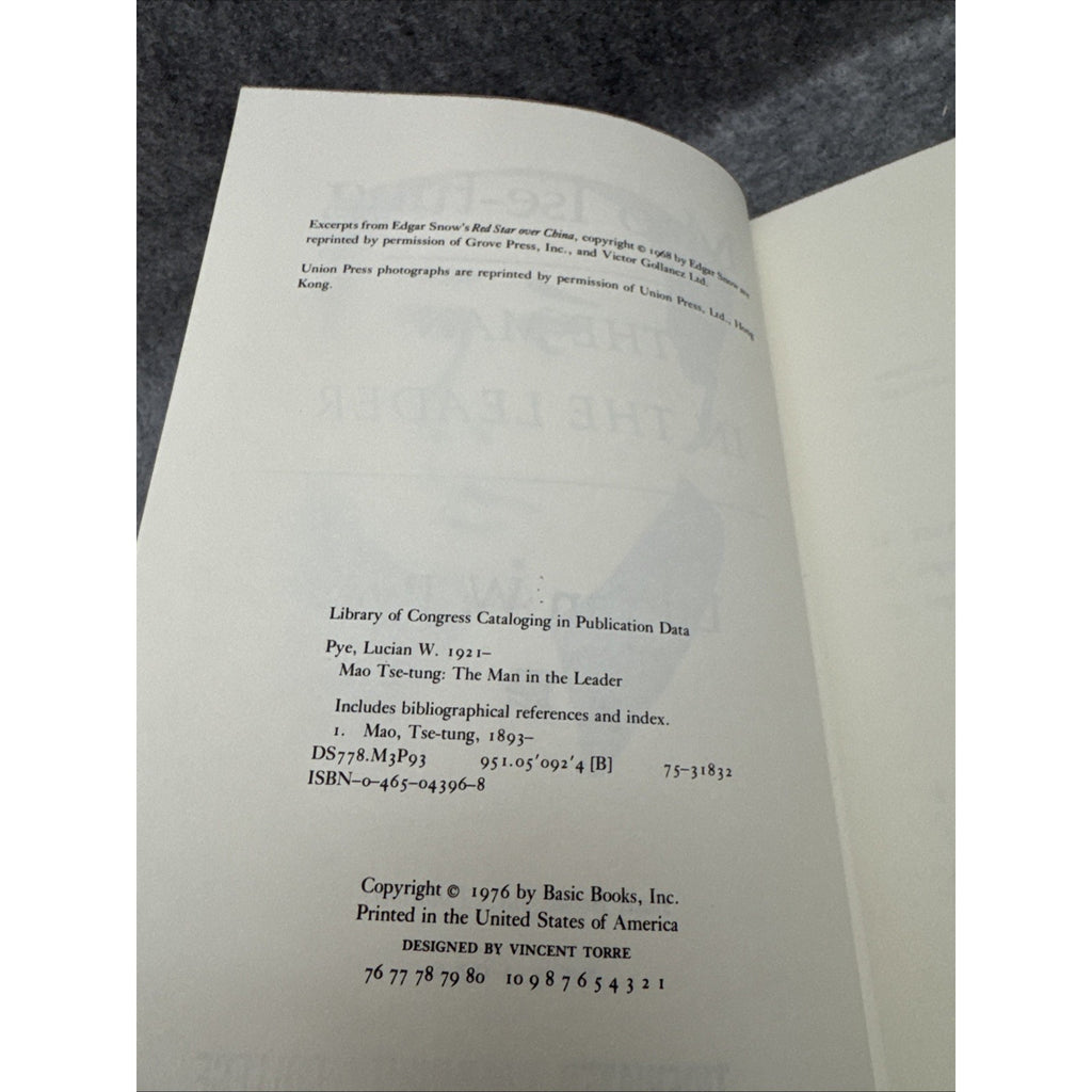 Mao Tse-Tung : The Man in the Leader Hardcover Lucian W. Pye