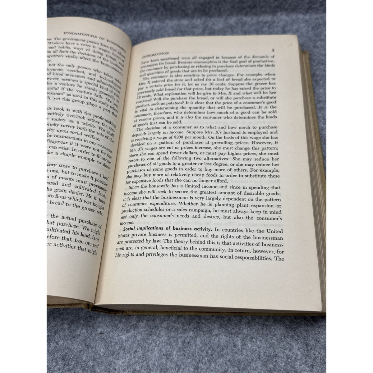 Fundamentals Of Economics Umbreit Hunt Kinter 1948 1st Edition HC McGraw-Hill