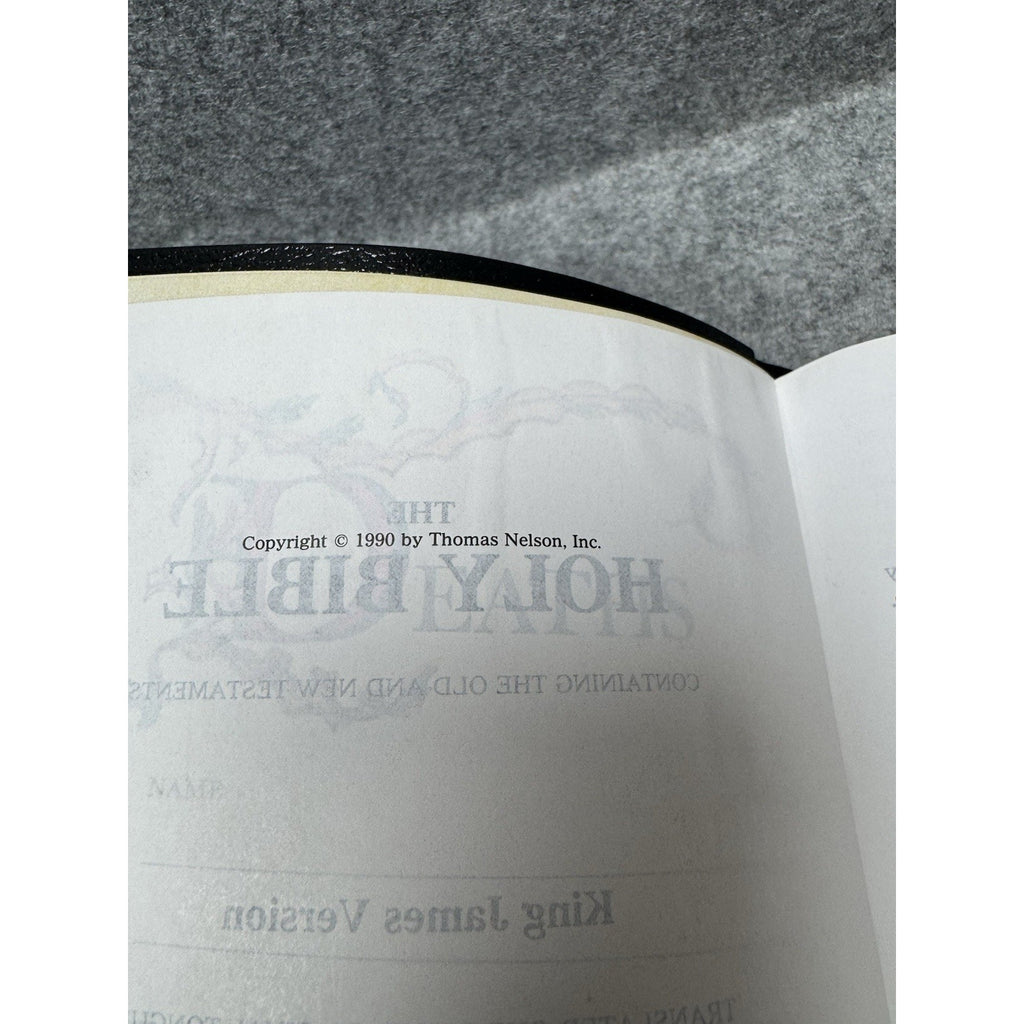1990 Thomas Nelson KJV Holy Bible Giant Print Red Letter Reference 544