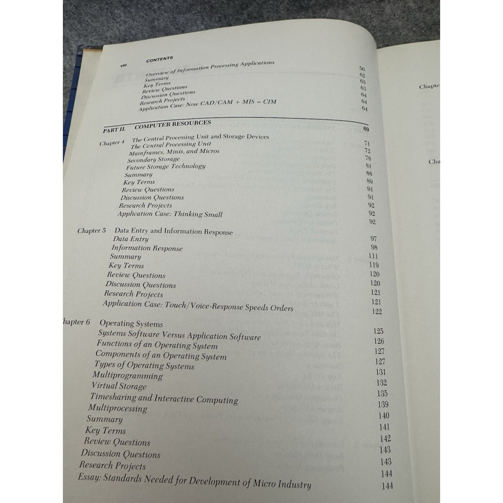 1984 Management Information Systems User Perspective James O Hicks HC VTG