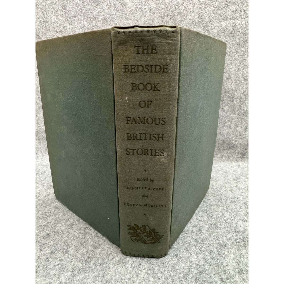 The Bedside Book of Famous British Stories 1940 HC Bennett Cerf Random House