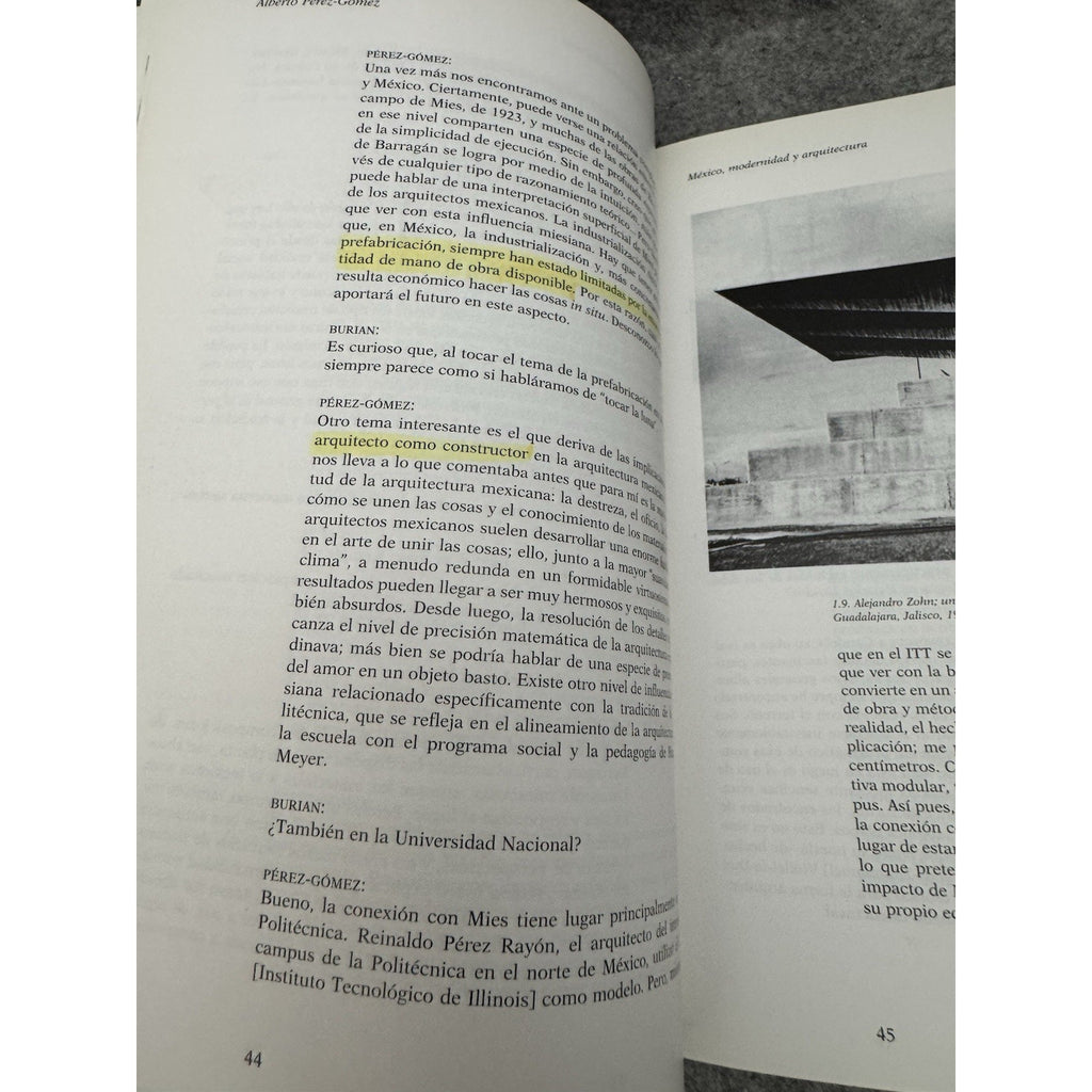 Modernidad y Arquitectura en Mexico Edward R Burian 1998 Spanish PB