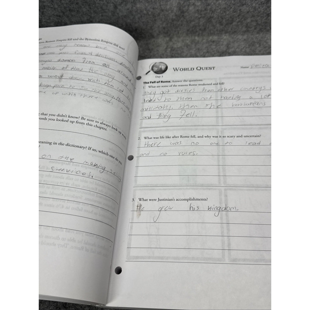 World's Story 2 (Teacher Guide) : The Middle Ages - the Fall of Rome Through the