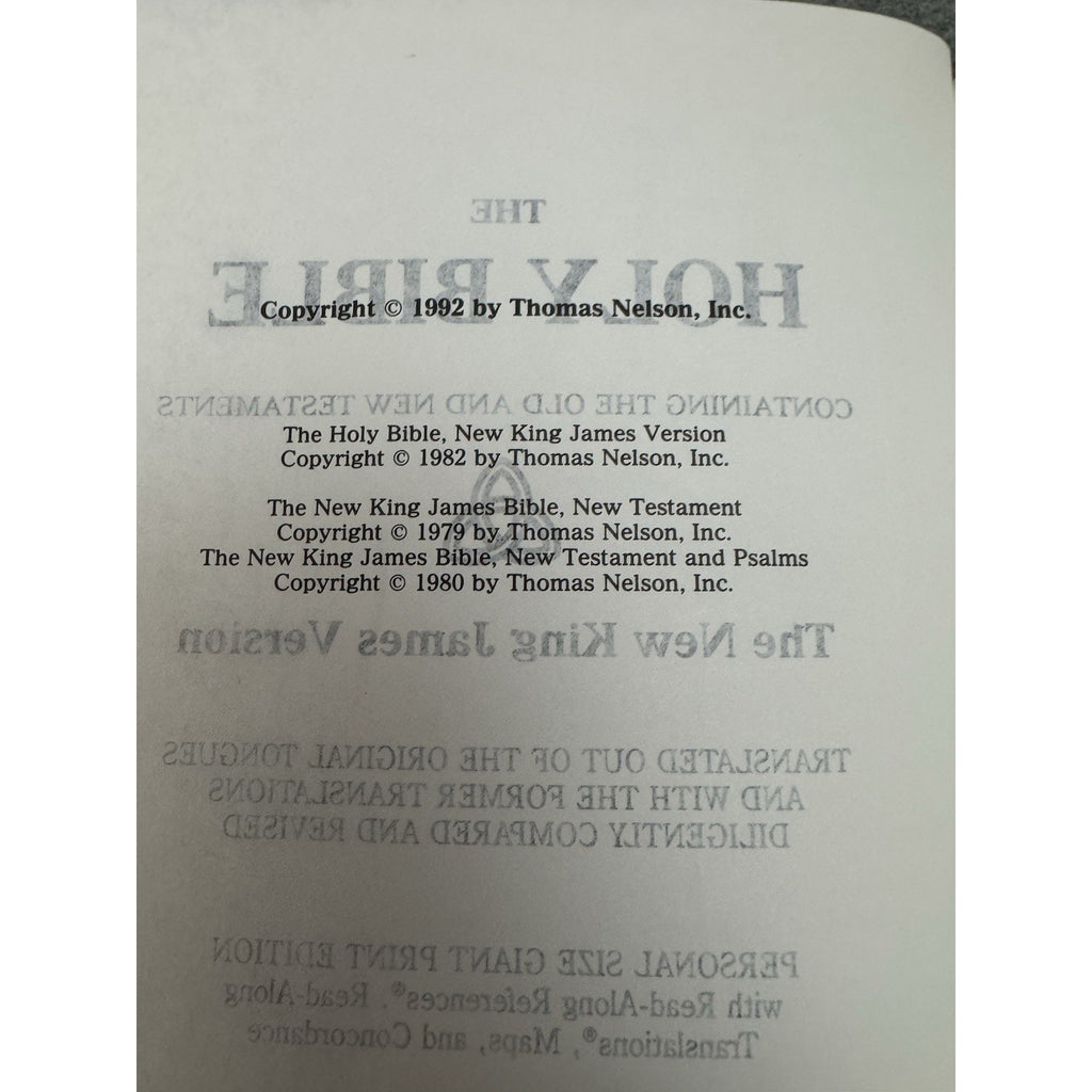 NKJV Holy Bible Giant Print Red Letter References Concordance Thomas Nelson