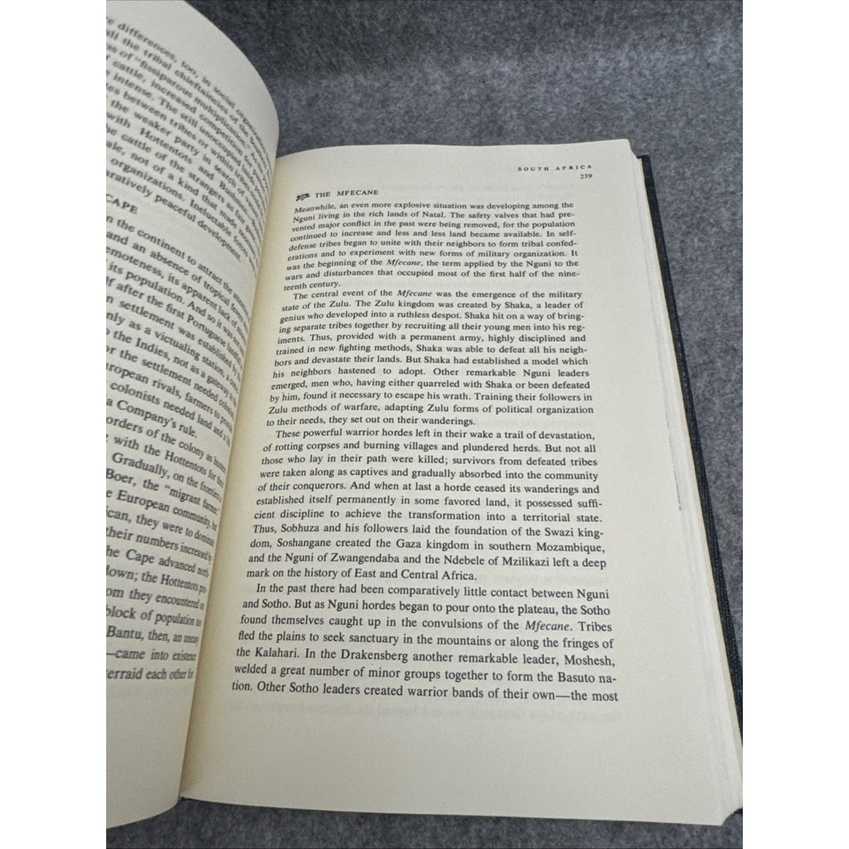 Africa to 1875 A Modern History Book The University of Michigan Robin Hallett HC