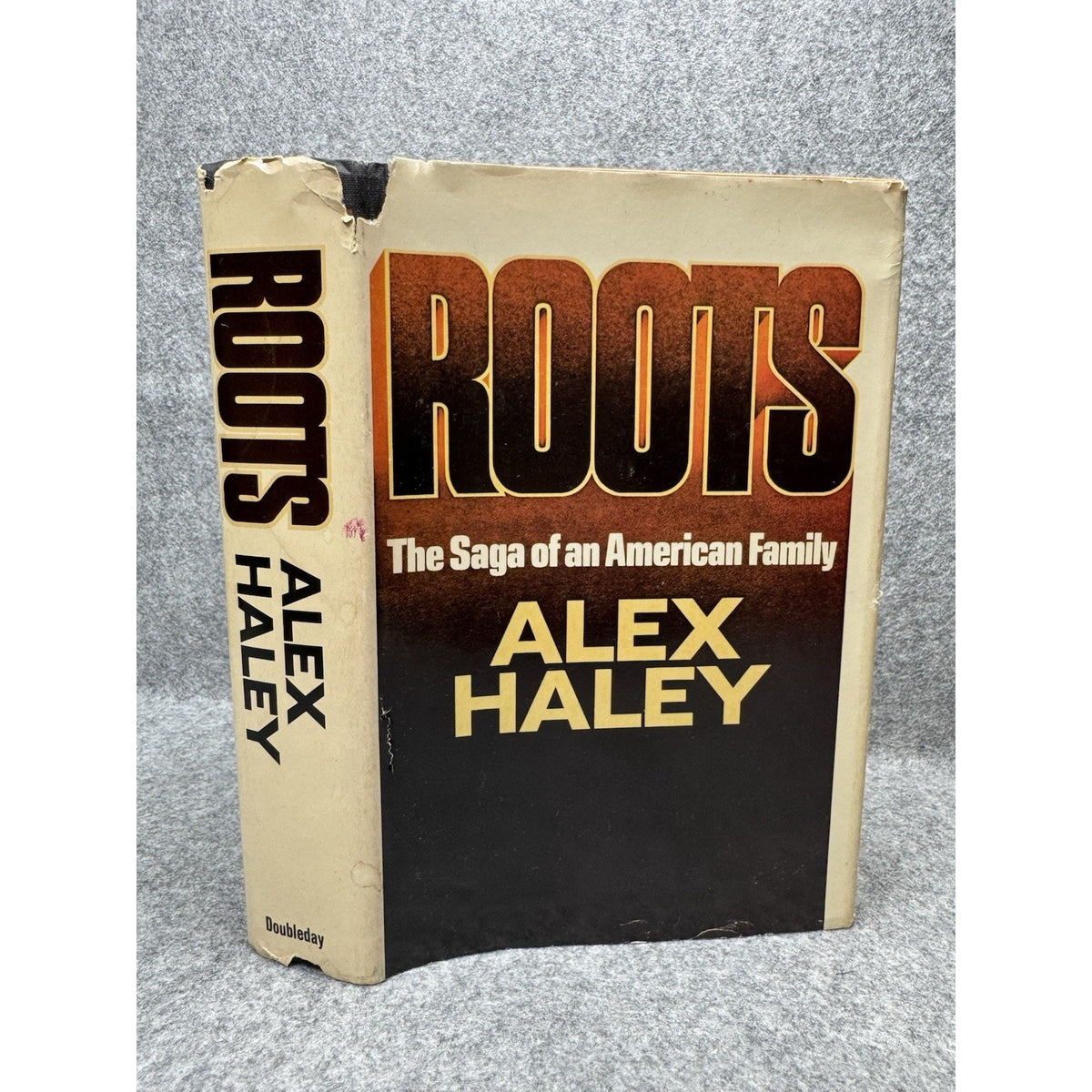 Roots Alex Haley 1976 Stated First Edition Hardcover Dust Jacket