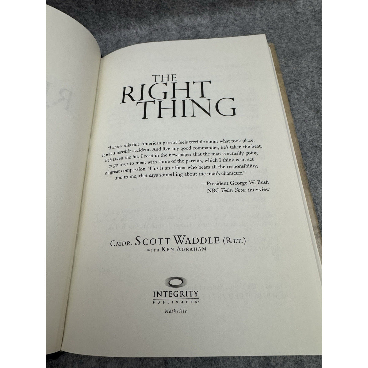 The Right Thing Scott Waddle Signed HC 2002 USS Greeneville Navy