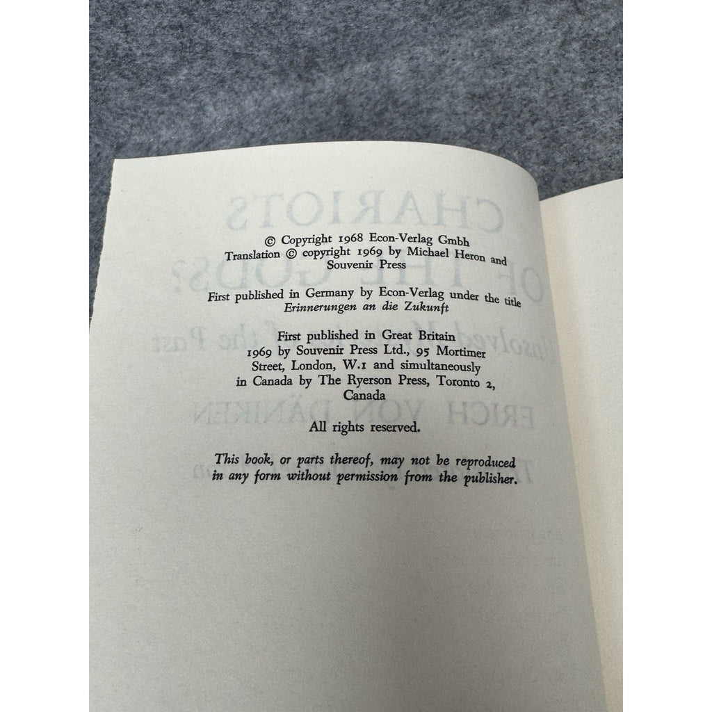 Chariots of the Gods Erich von Daniken 1970 Illustrated Book Club HC DJ