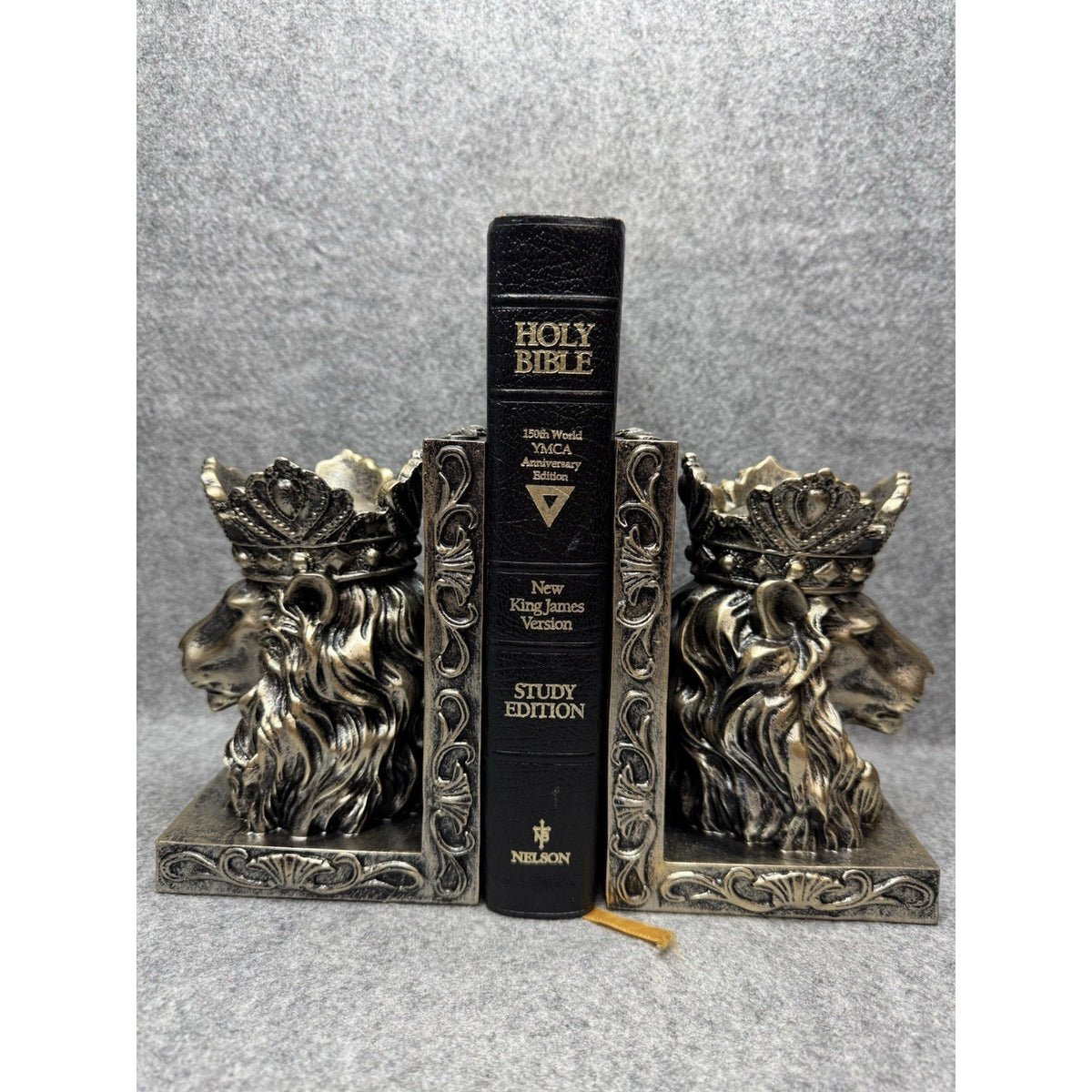 Holy Bible 150th World YMCA Anniversary Edition: The New Open Bible Study...