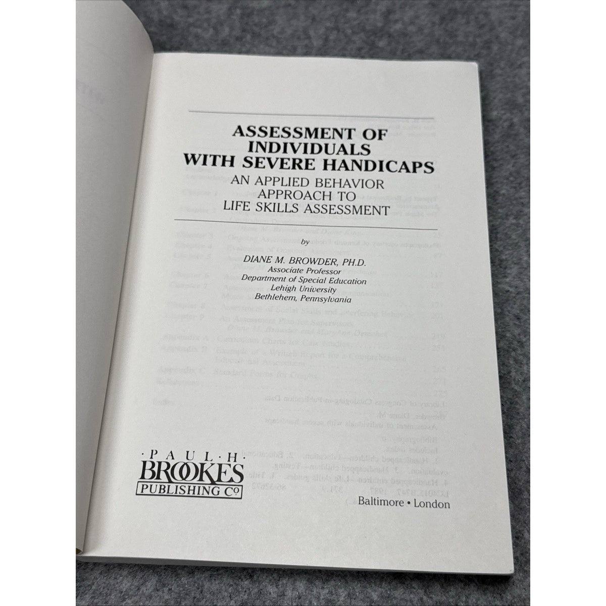 Assessment of Individuals with Severe Handicaps : An Applied Beha