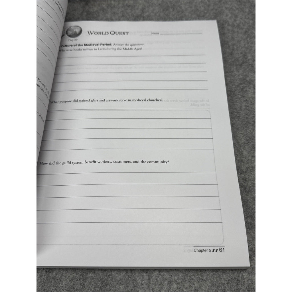 World's Story 2 (Teacher Guide) : The Middle Ages - the Fall of Rome Through the