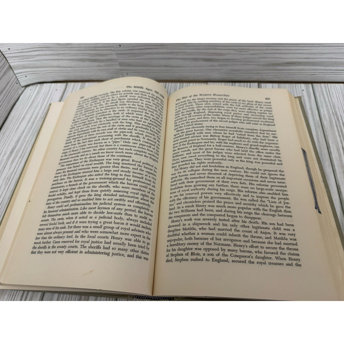 The Middle Ages 395 to 1500 Joseph R. Strayer Dana Munro 4th Edition 1959 Book