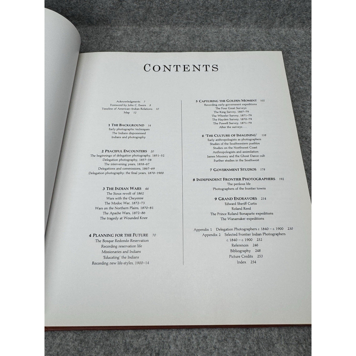 2000 North American Indians in Early Photographs Fleming Luskey Hardcover DJ