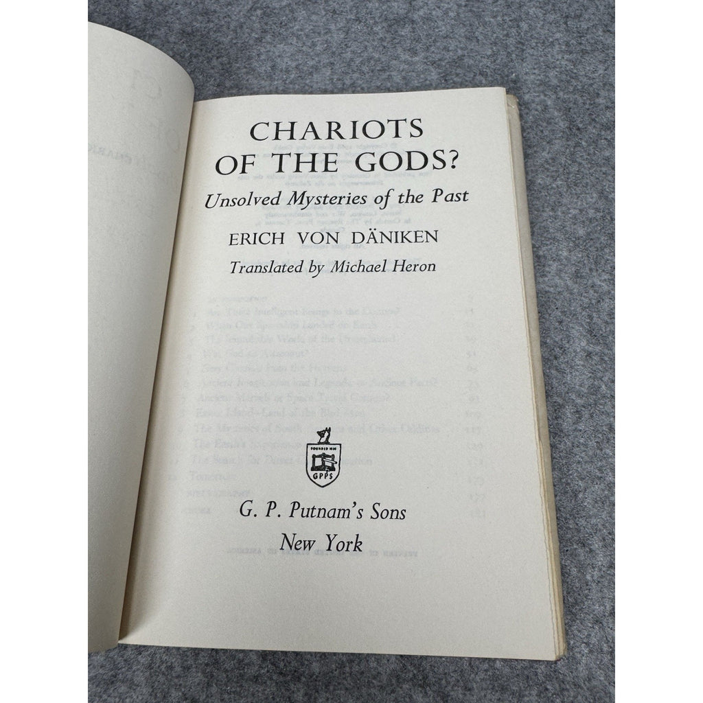 Chariots of the Gods Erich von Daniken 1970 Illustrated Book Club HC DJ