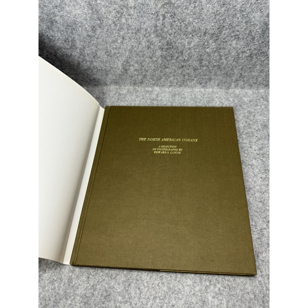 1972 North American Indians Edward S Curtis Photographs Aperture Hardcover DJ