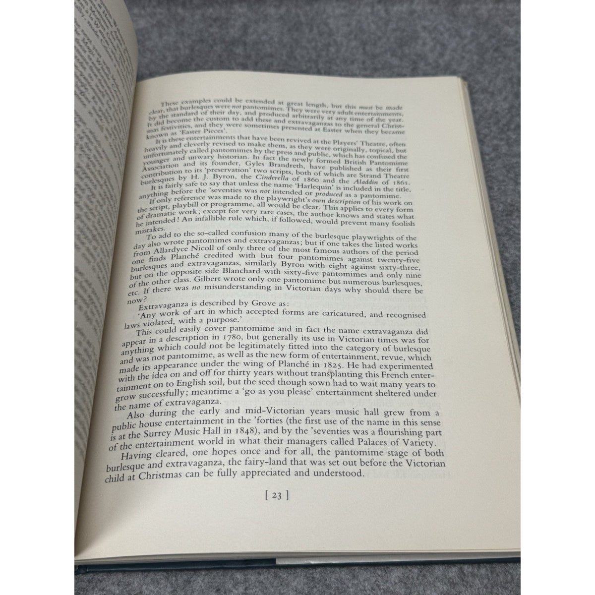 1973 Pantomime A Story in Pictures Mander Mitchenson First US Edition HC DJ
