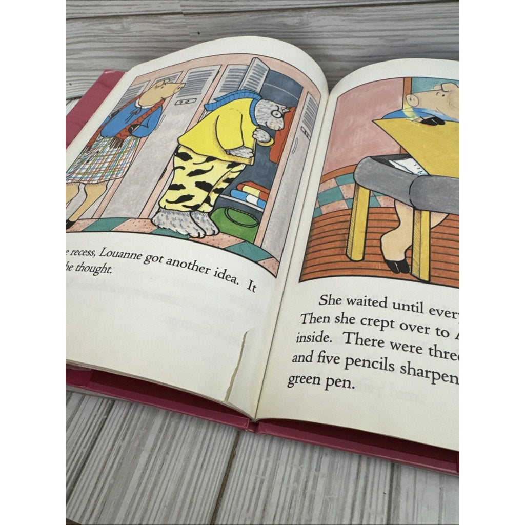 Louanne Pig in the Mysterious Valentine by Nancy Carlson (2004, Hardcover)