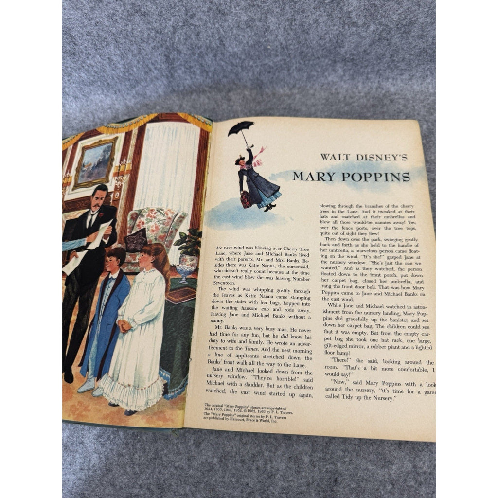 Walt Disney’s Giant Story Book HC Purnell Mary Poppins Bambi Dumbo