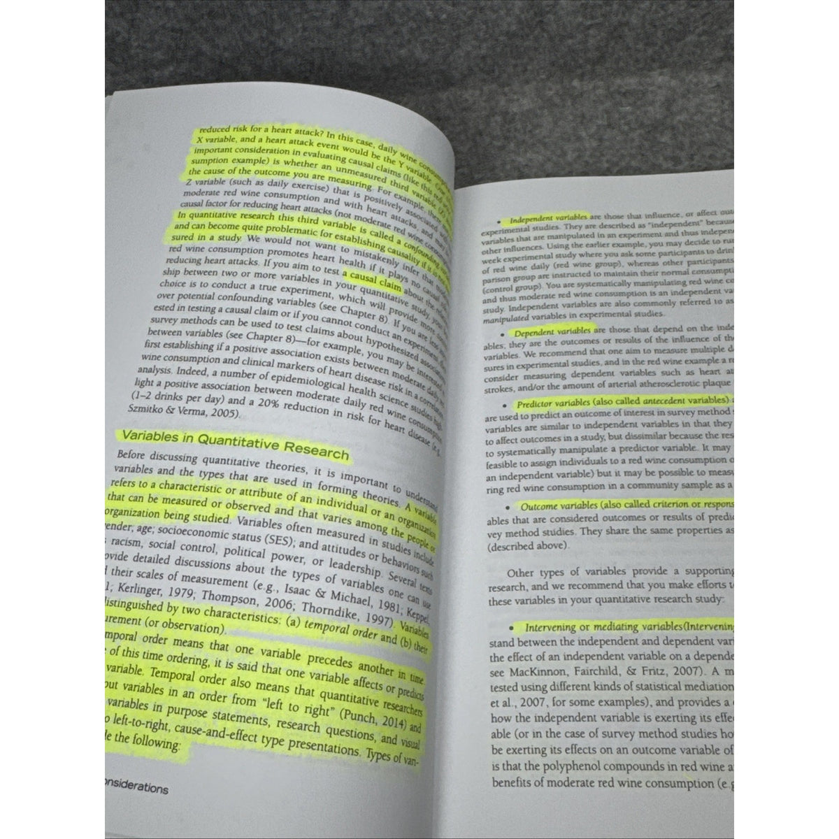 Research Design : Qualitative, Quantitative, and Mixed Methods Approaches by...