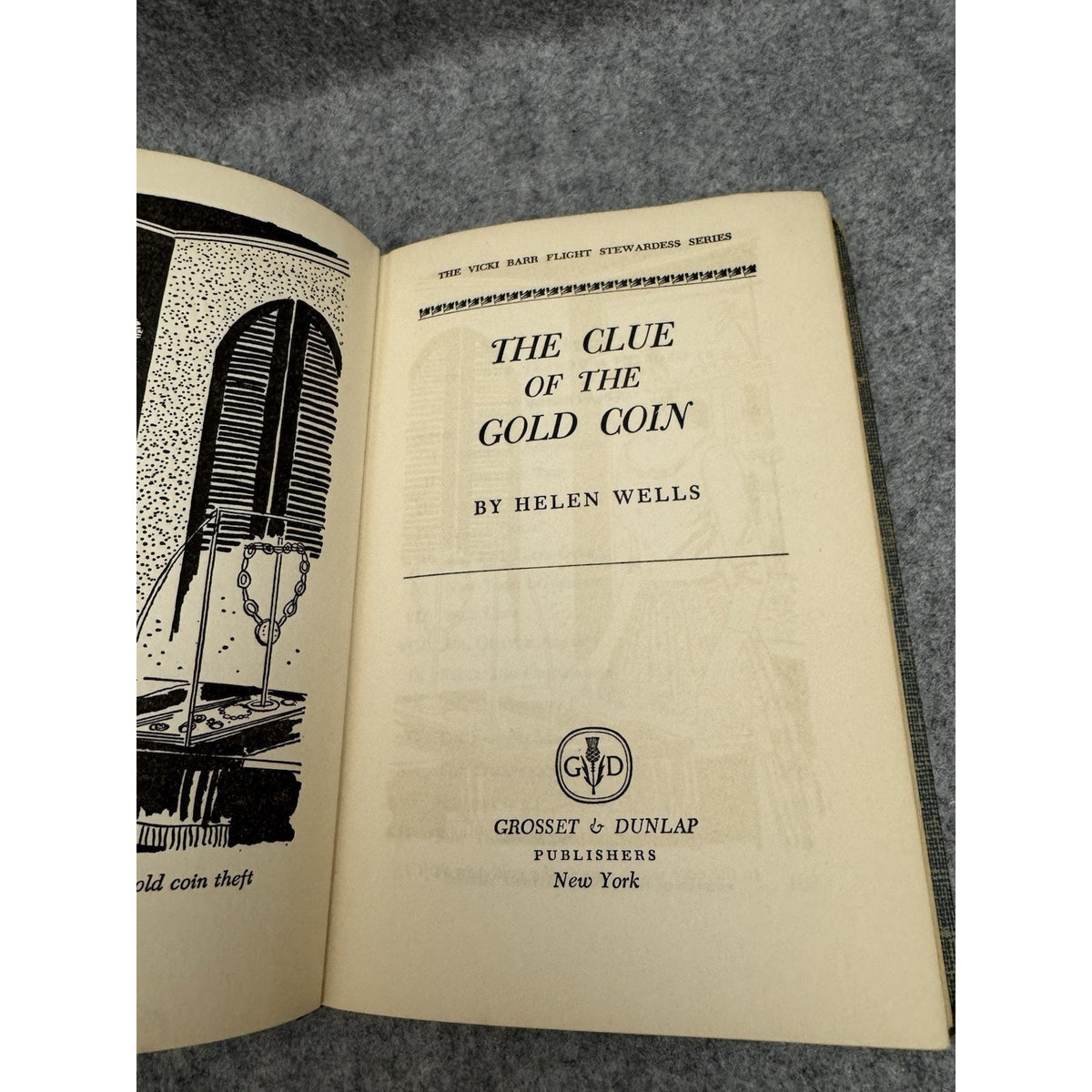 The Clue of the Gold Coin Helen Wells 1958 Vicki Barr Hardcover