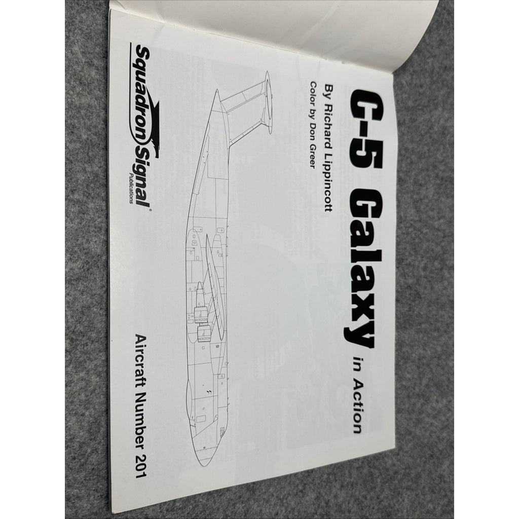 C-5 Galaxy in Action by Richard Lippincott (2006, Trade Paperback)