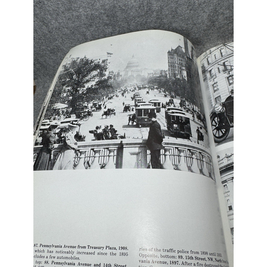 Old Washington DC in Early Photographs 1846-1932 Robert Reed 1980 224 Prints