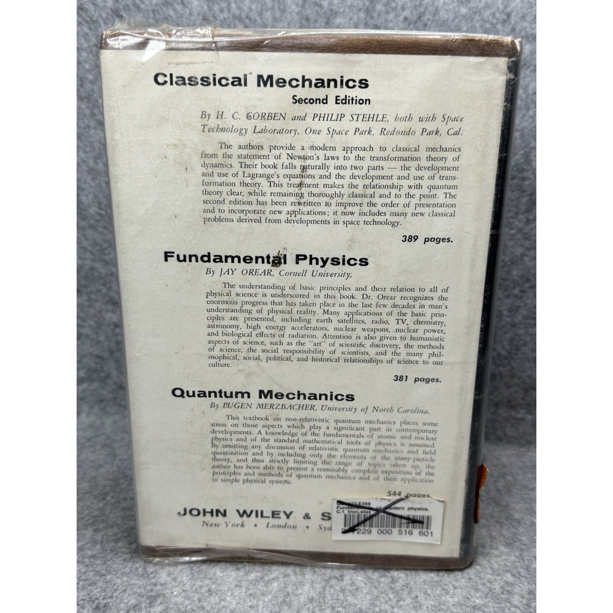 Fundamentals of Modern Physics Robert Eisberg 1966 6th Printing HC DJ