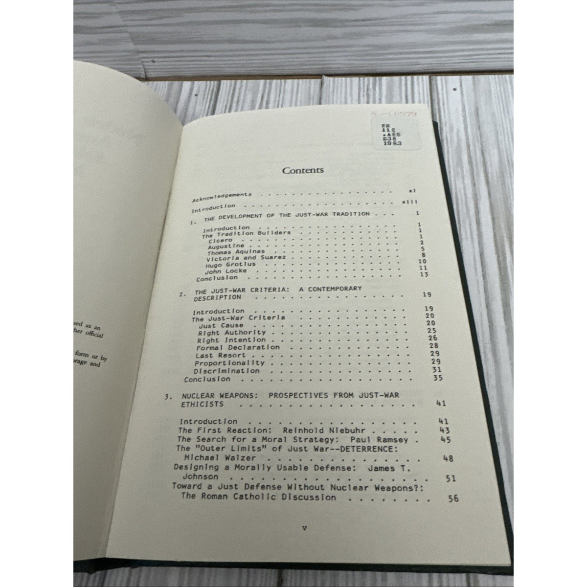 Nuclear Weapons and the American Churches : Ethical Positions on