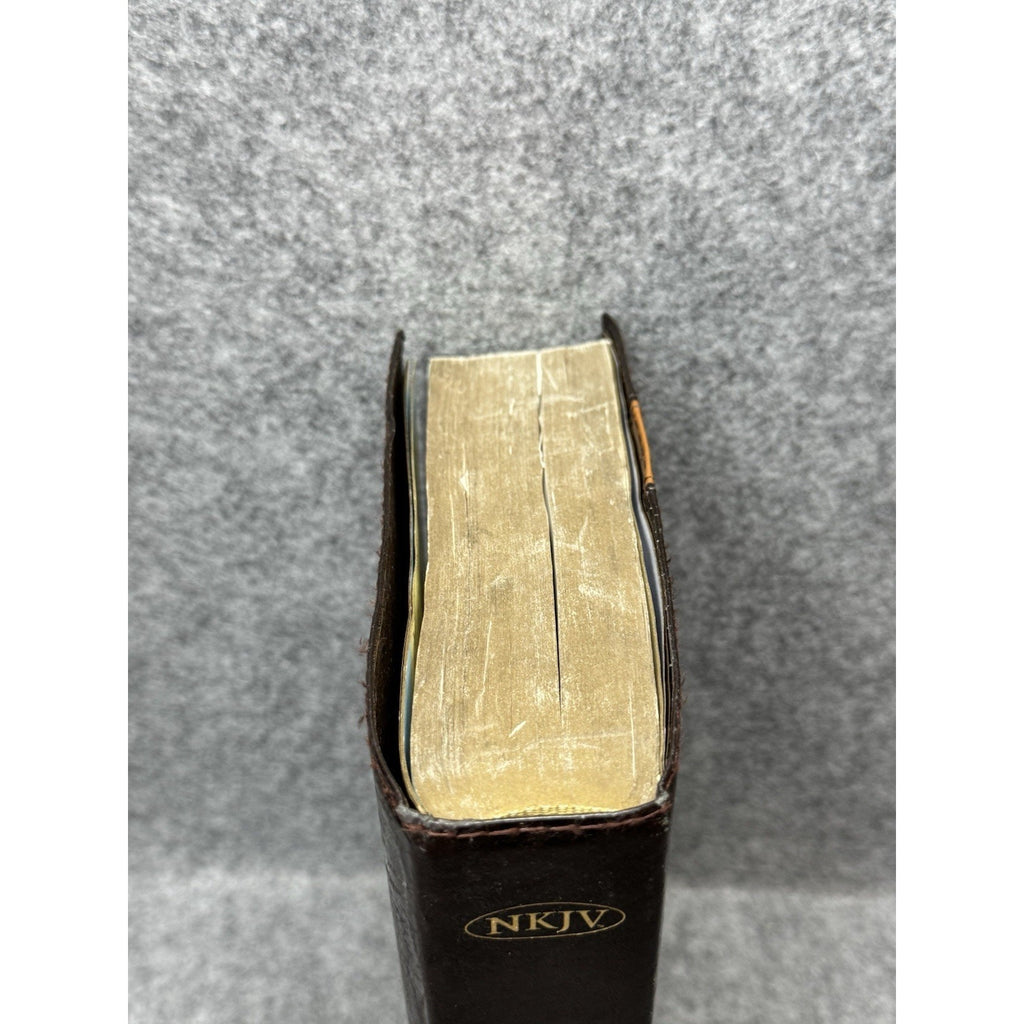 2006 NKJV Holy Bible Giant Print Red Letter Bonded Leather Thomas Nelson