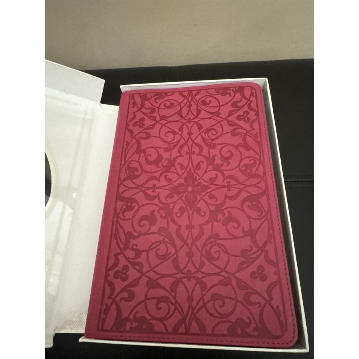 ESV Holy Bible Thinline TruTone Wild Rose Pink Floral Design Imitation Leather