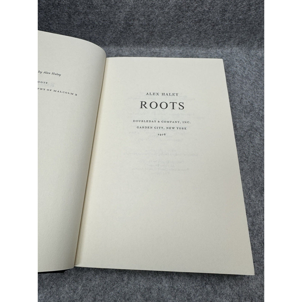 Roots Alex Haley 1976 Stated First Edition Hardcover Dust Jacket