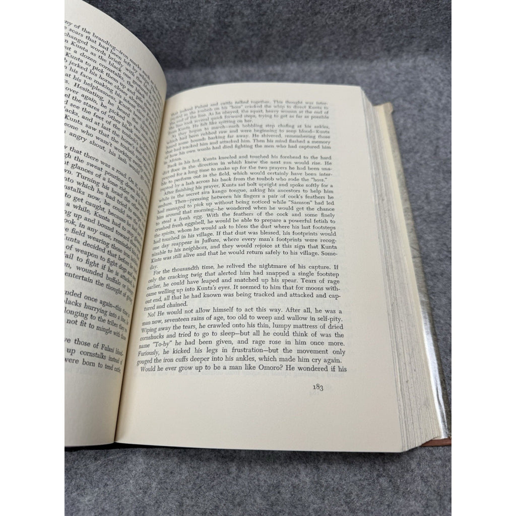 Roots Alex Haley 1976 Stated First Edition Hardcover Dust Jacket