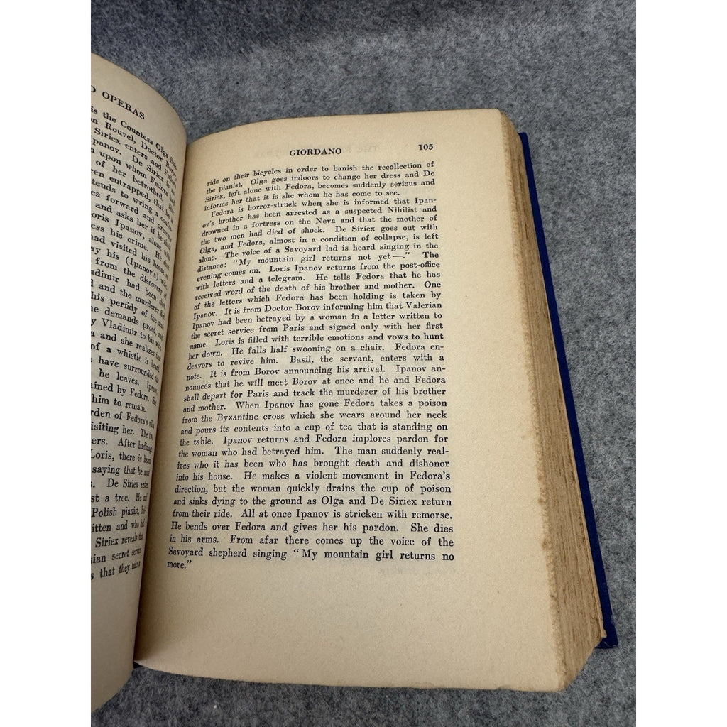 1928 The Standard Opera Guide George P Upton Felix Borowski HC Blue Ribbon