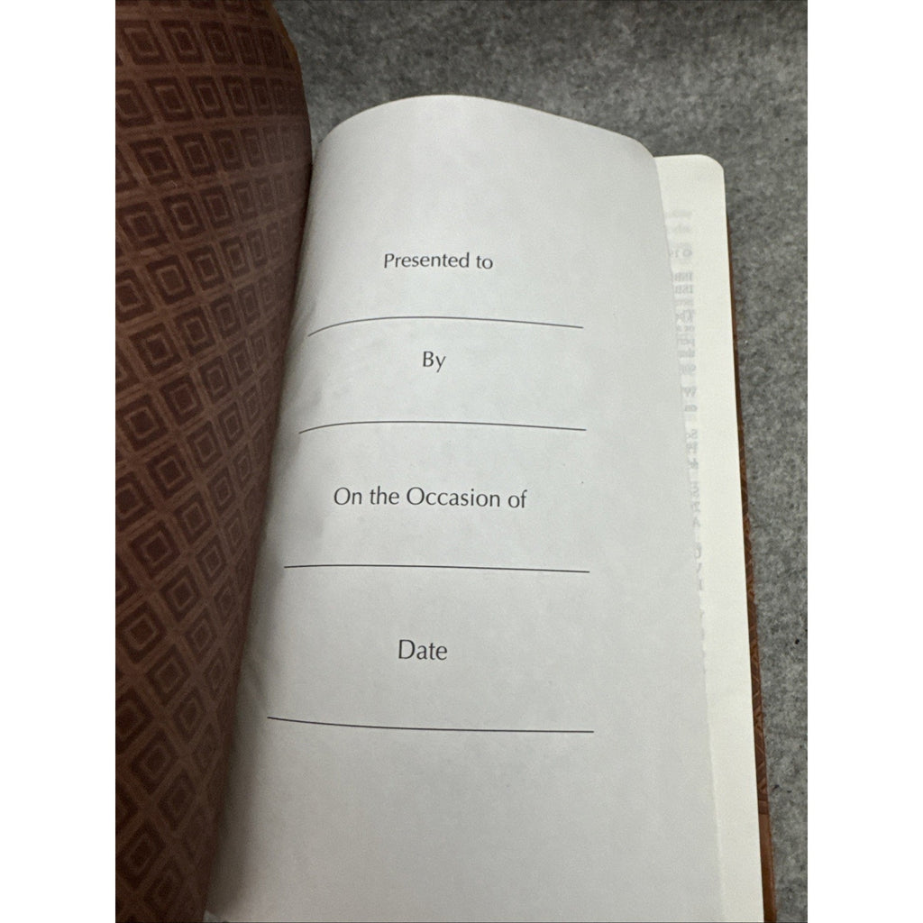New Life Bible (Neutral Cover) by Barbour Publishing Staff 2003 Leather