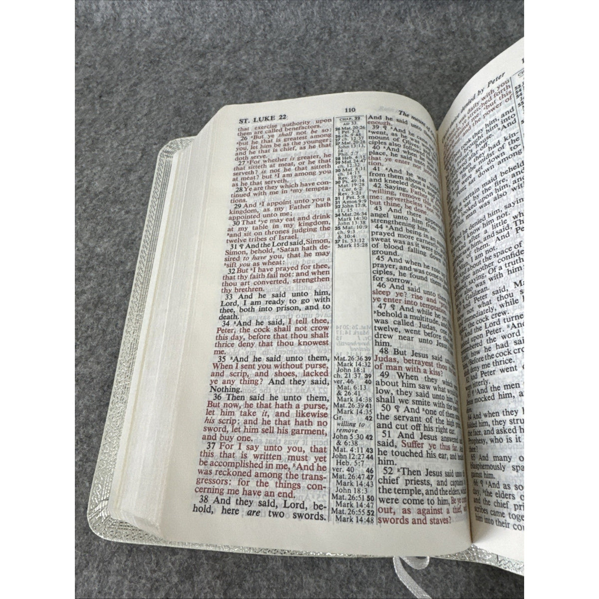 Nelson Holy Bible Reference White Bonded Leather 7.75x5.5” Red Letter