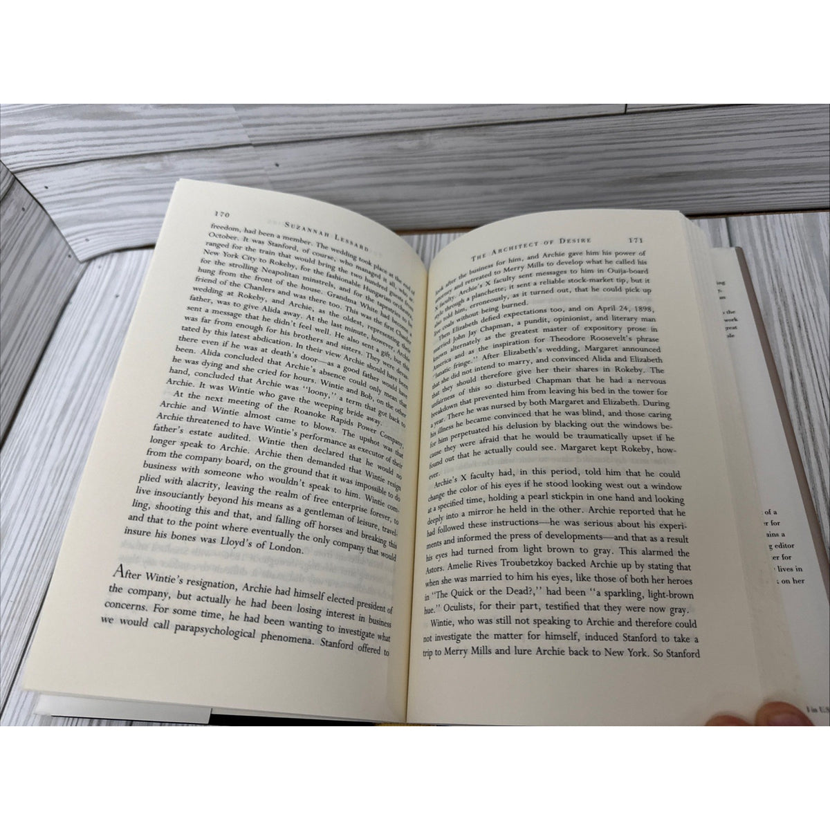 The Architect of Desire : Beauty and Danger in the Stanford White