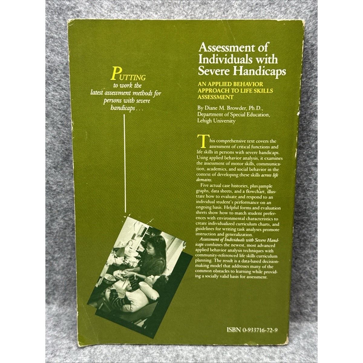 Assessment of Individuals with Severe Handicaps : An Applied Beha