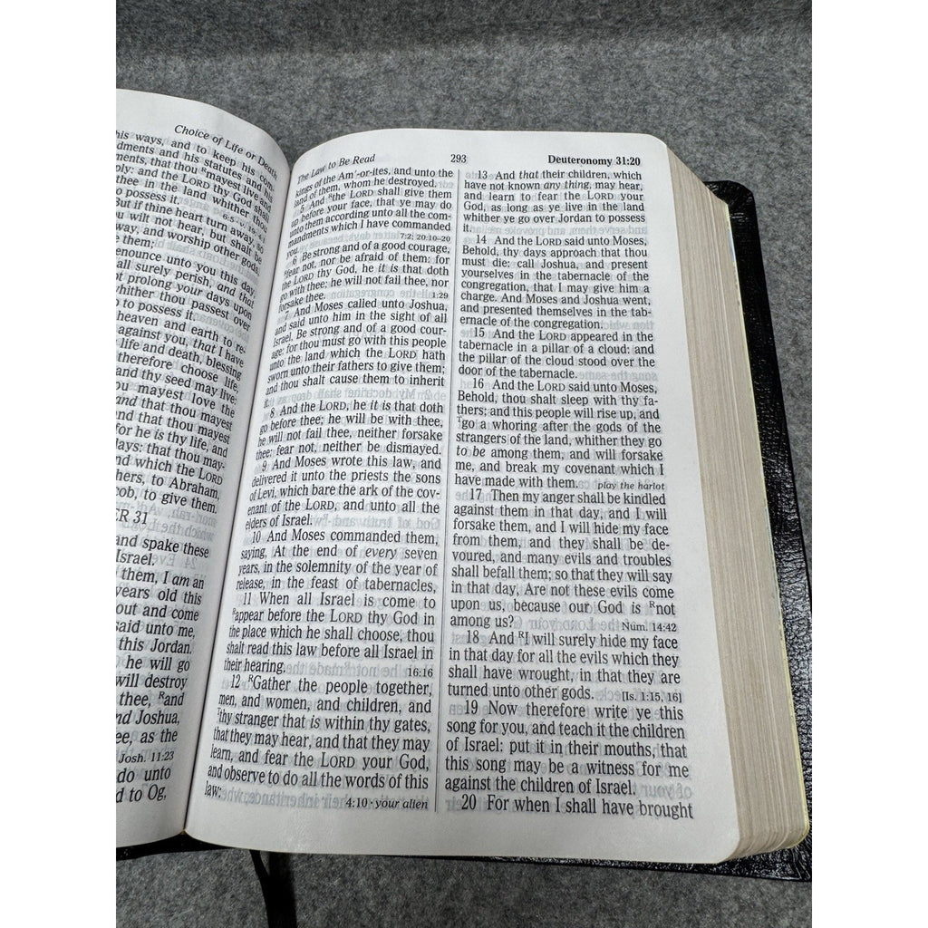 1990 Thomas Nelson KJV Holy Bible Giant Print Red Letter Reference 544