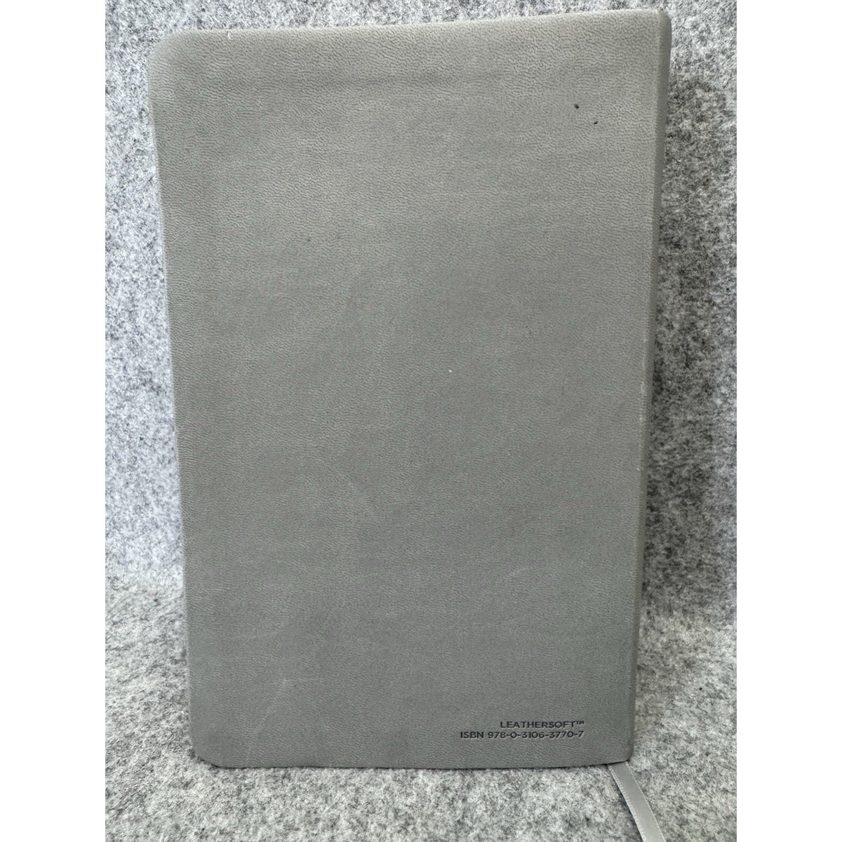 NIV Personal Size Giant Print Bible Gray Leathersoft Zondervan 2022