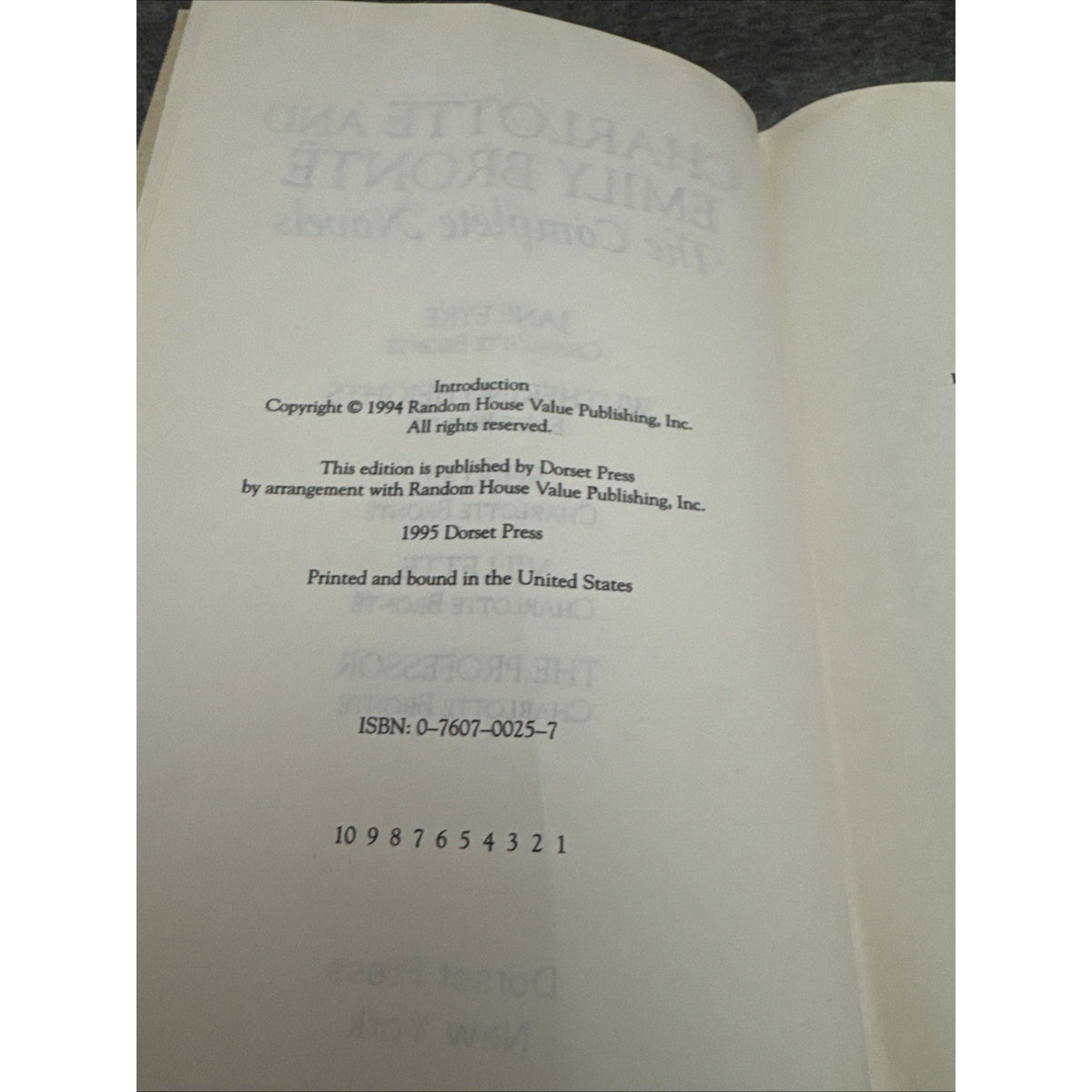 CHARLOTTE AND EMILY BRONTE-THE COMPLETE NOVELS (1994)