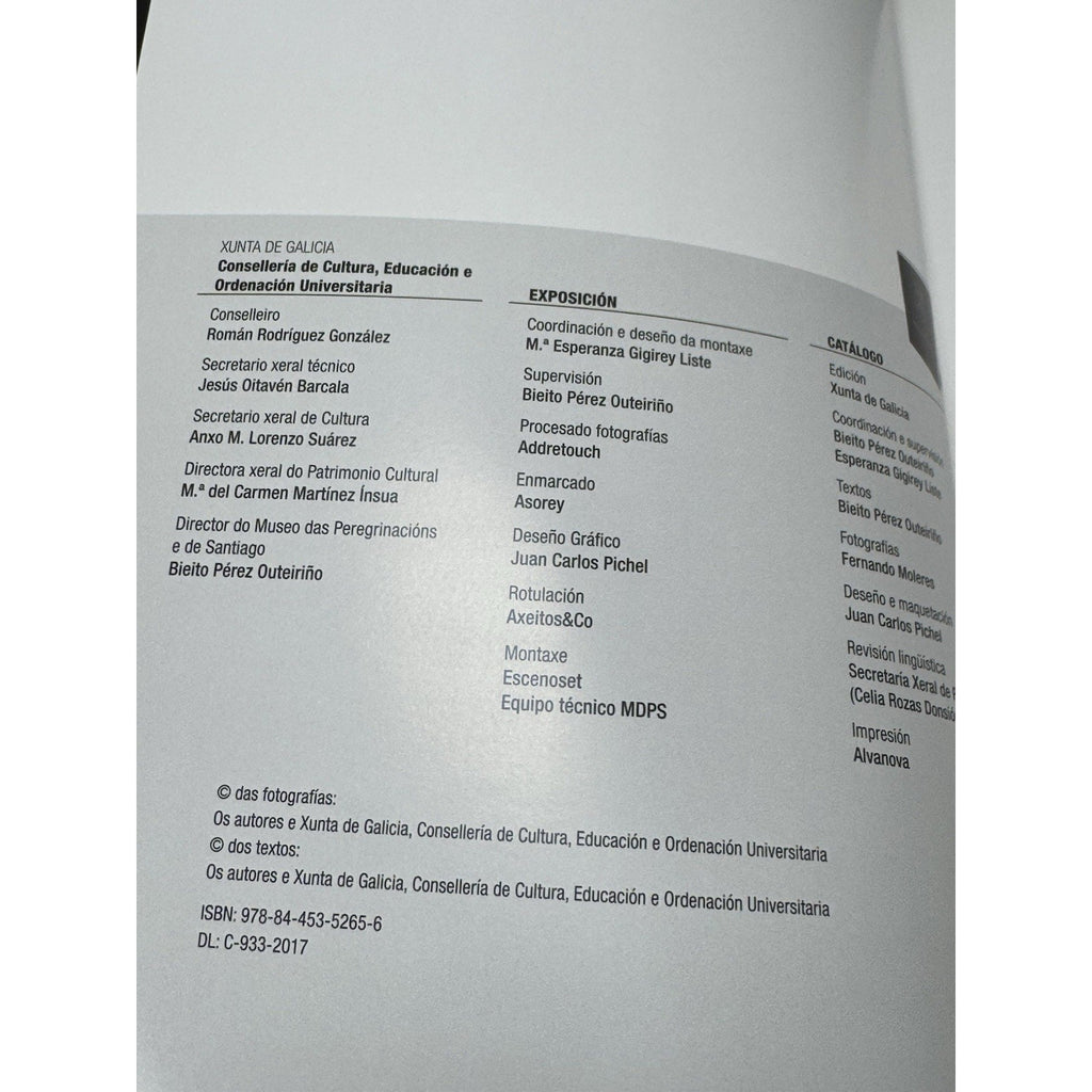 2017 Athos Fernando Moleres Photo Book Museo Peregrinacións Santiago SC